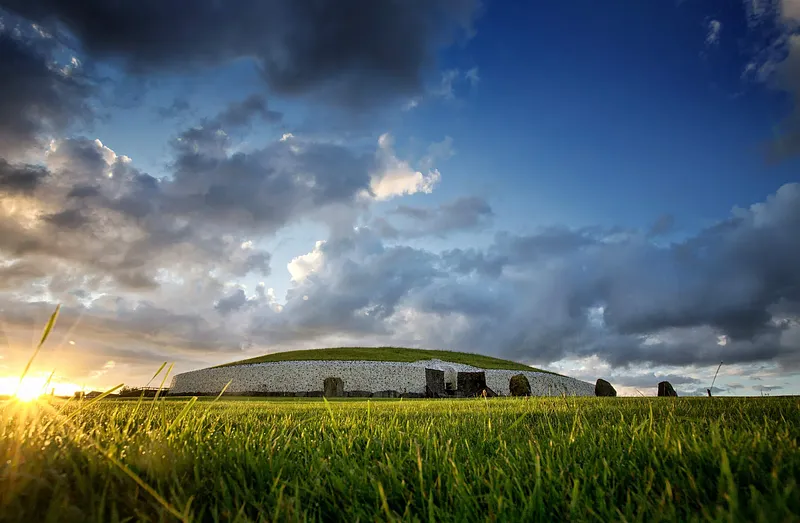 Newgrange & Hill of Tara Tour