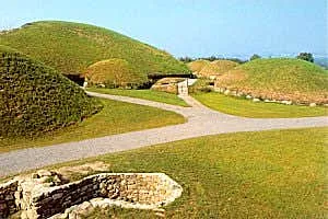 Knowth Passage Tombs, Co. Meath, photo 1